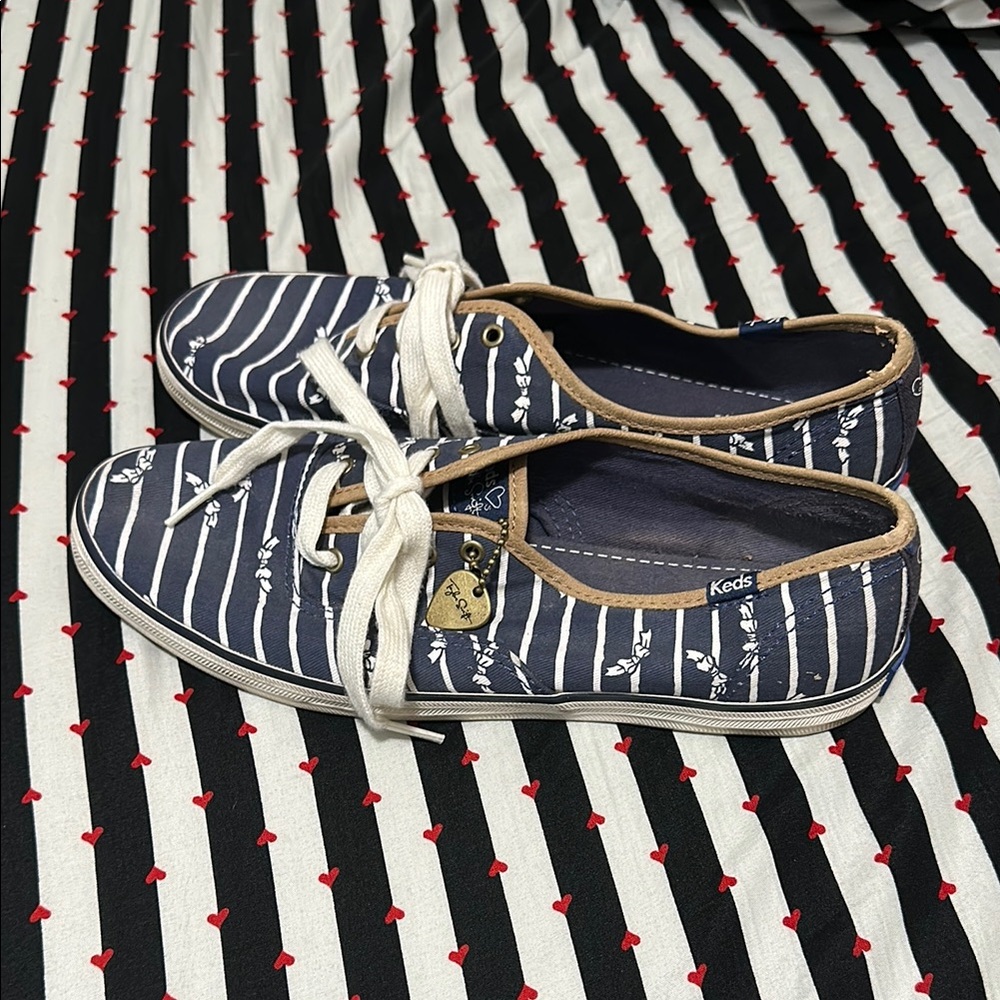 Taylor Swift Keds Navy/White/Brown Bow Sneakers